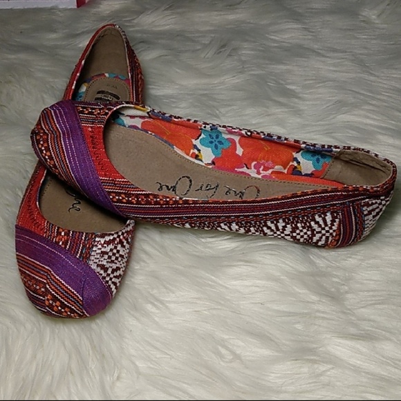 NWOT Tom's - Picture 5 of 6